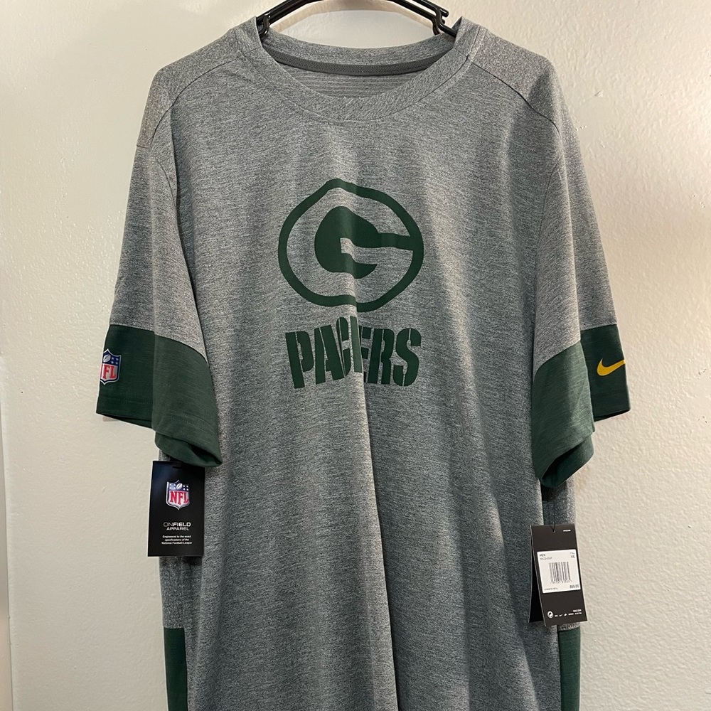 Nike NFL Green Bay Packers On-Field Warm Up Shirts Sizes Medium and 2XL